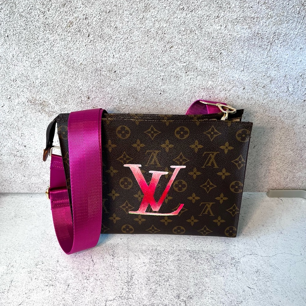 Vintage Louis Vuitton toiletry 26 pouch hand painted and sealed.